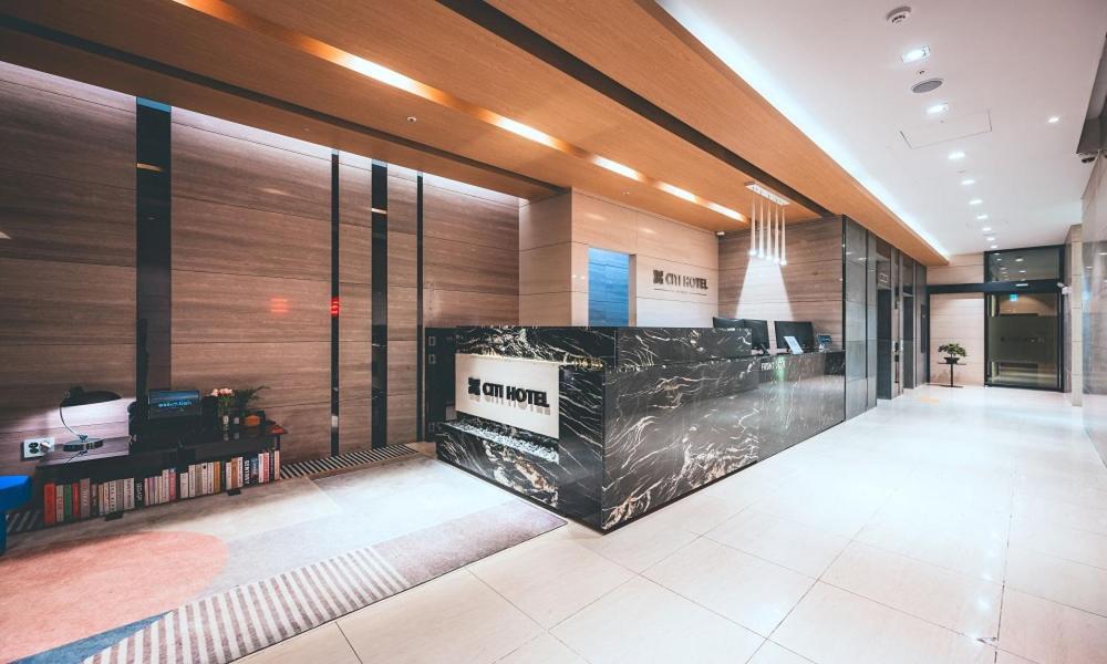 Wonju City Hotel Hyeoksin Exterior foto